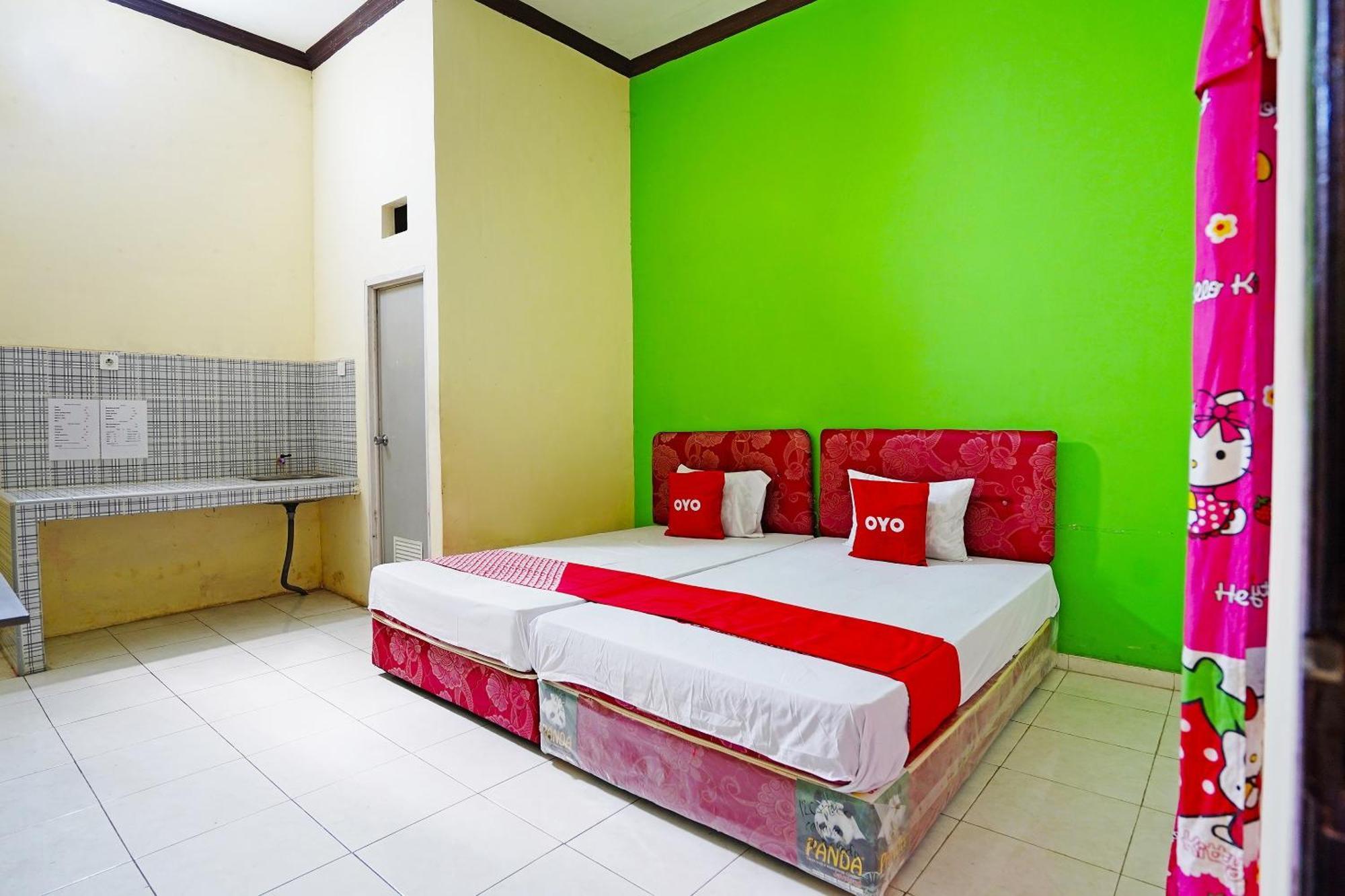 Oyo 91583 D'Cost Green Syariah Brebek Dış mekan fotoğraf