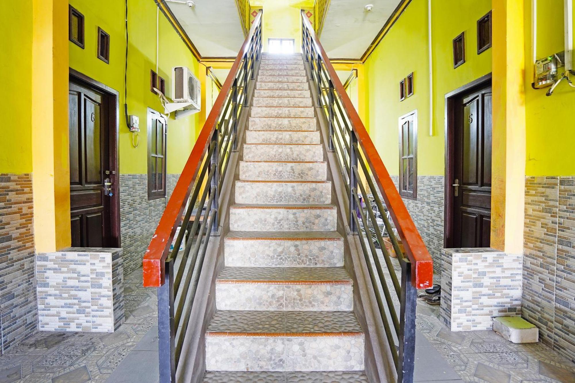 Oyo 91583 D'Cost Green Syariah Brebek Dış mekan fotoğraf